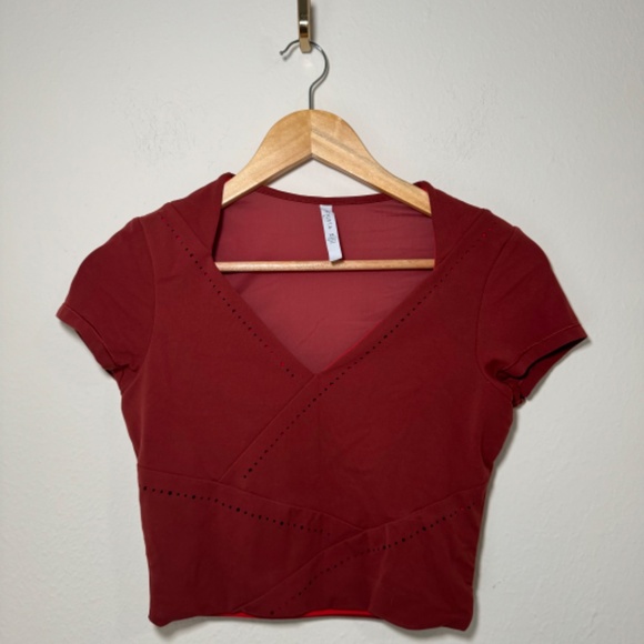 Athleta Tops - Athleta Top Women's XS Rust It's A Wrap Tee Performance Active Workout Yoga Crop